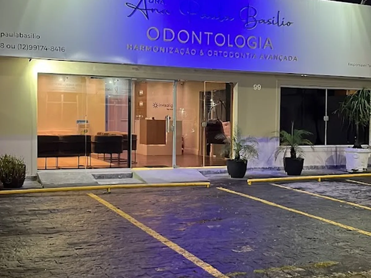 Clinica Dra Ana Paula Basilio — dentista em Vila Adyana, São José dos Campos