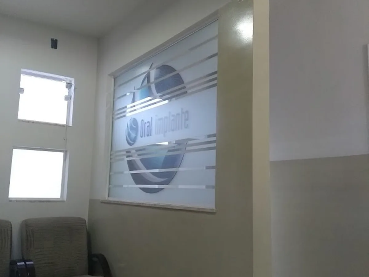 Clínica Oral Implante — dentista em Bosque dos Eucaliptos, São José dos Campos