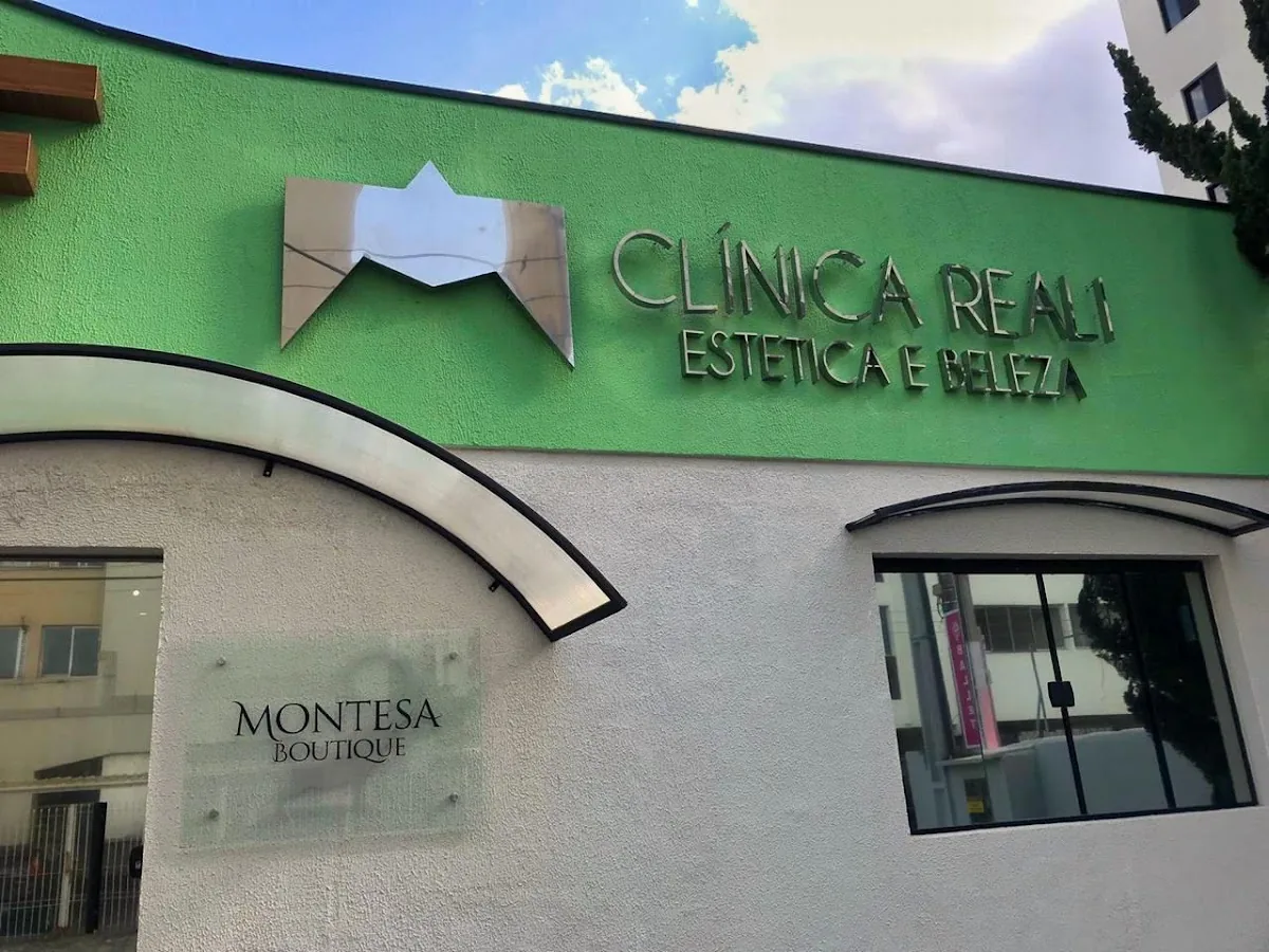 Clínica Reali Odontologia e Estética — dentista em Vila Adyana, São José dos Campos