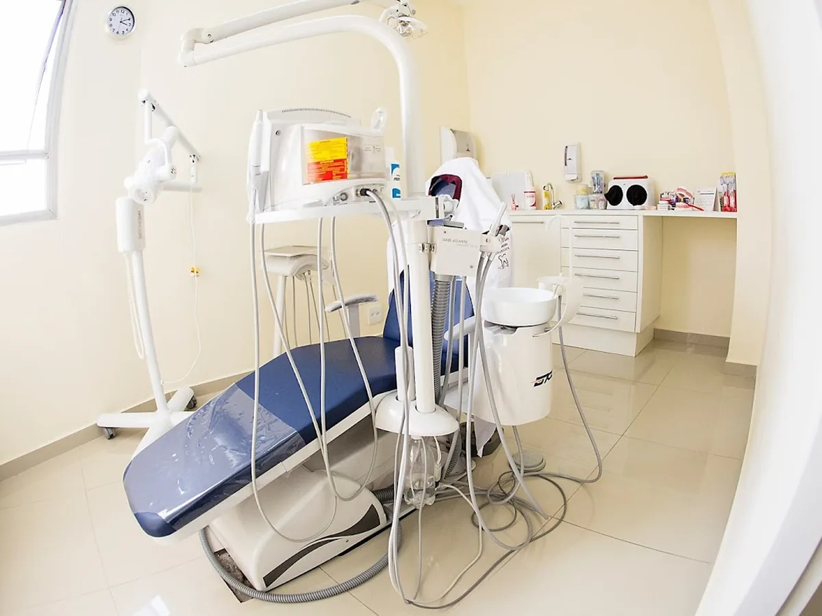Consultório Dr. Felipe Caton Reis — dentista em Jardim Satélite, São José dos Campos