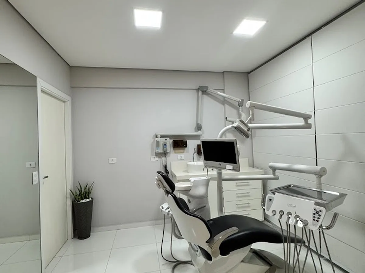 Consultório Dra Fernanda Pierre — dentista em Centro, São José dos Campos