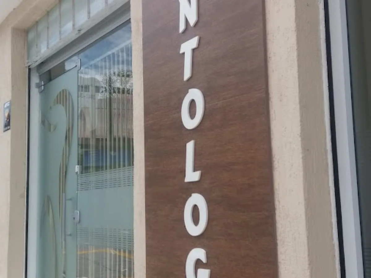 Consultório Odontológico Dra. Daniela Arantes Morales — dentista em Vila Rossi, São José dos Campos
