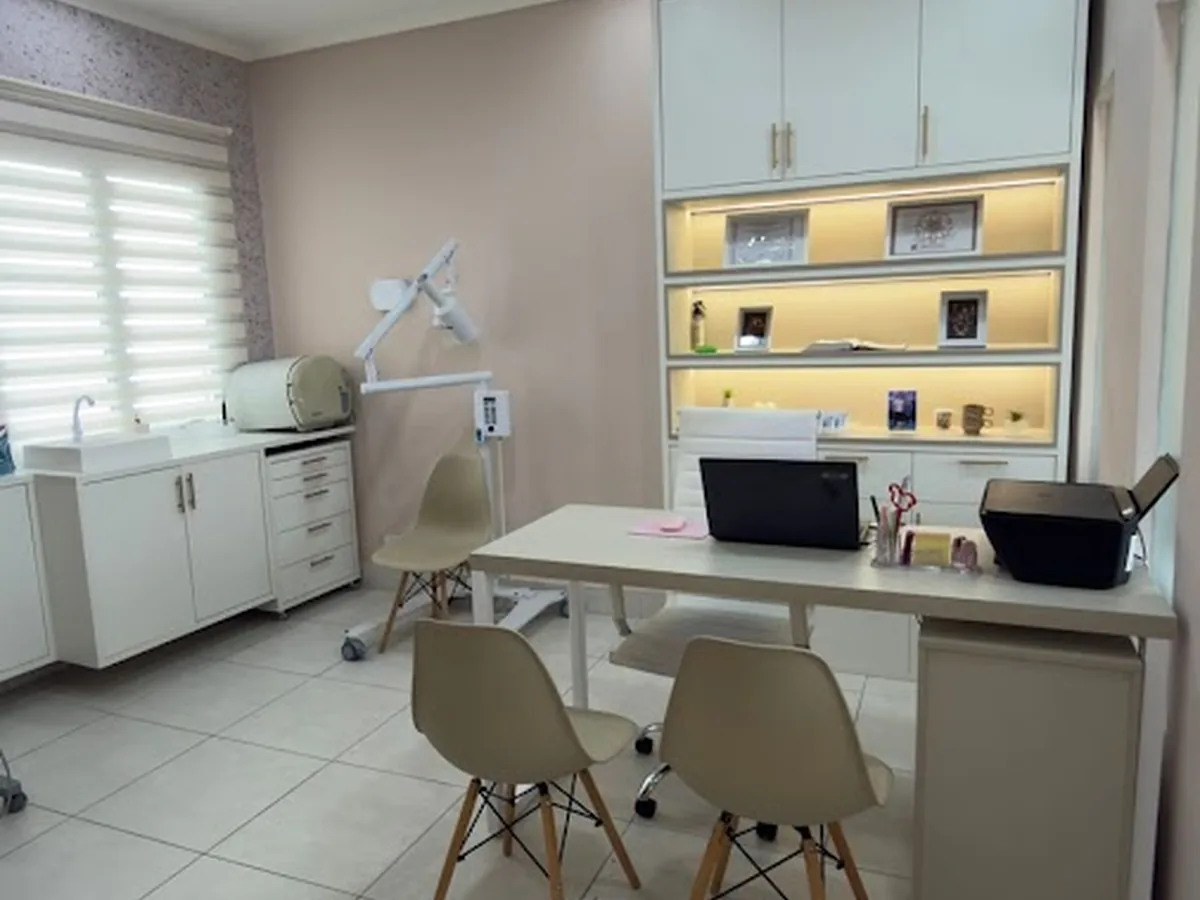 Consultório Odontológico Dra Maria Eduarda Reis — dentista em Vila Tatetuba, São José dos Campos