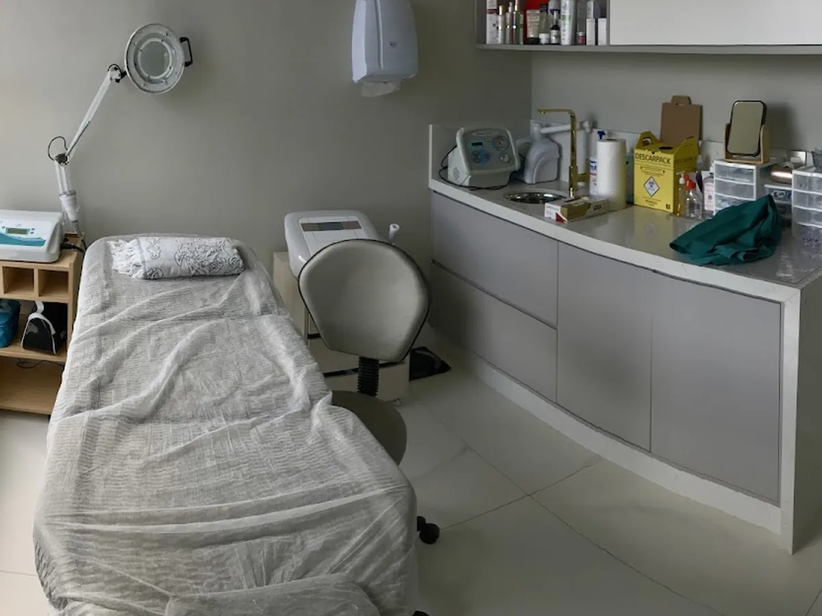 Consultório Odontológico Dra. Nayara Dias — dentista em Jardim Aquarius, São José dos Campos