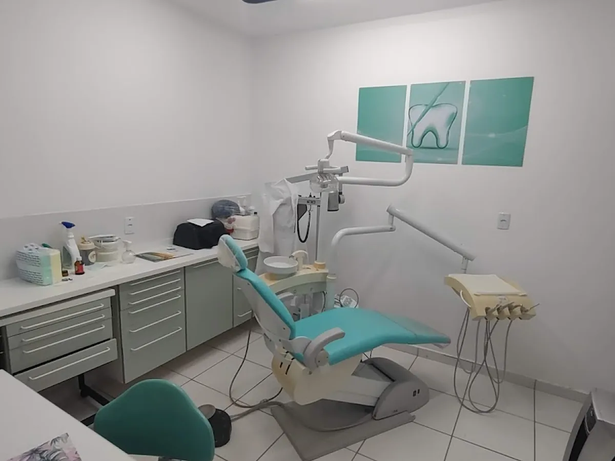 Consultório Odontológico Dra. Regiane Mantovani — dentista em Jardim Altos de Santana, São José dos Campos