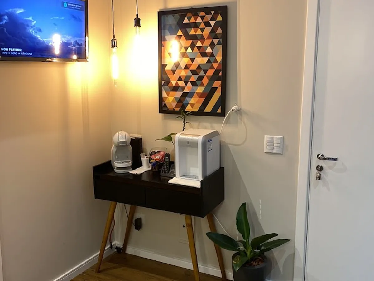 D R Odontologia e Estética — dentista em Jardim Paraiso do Sol, São José dos Campos