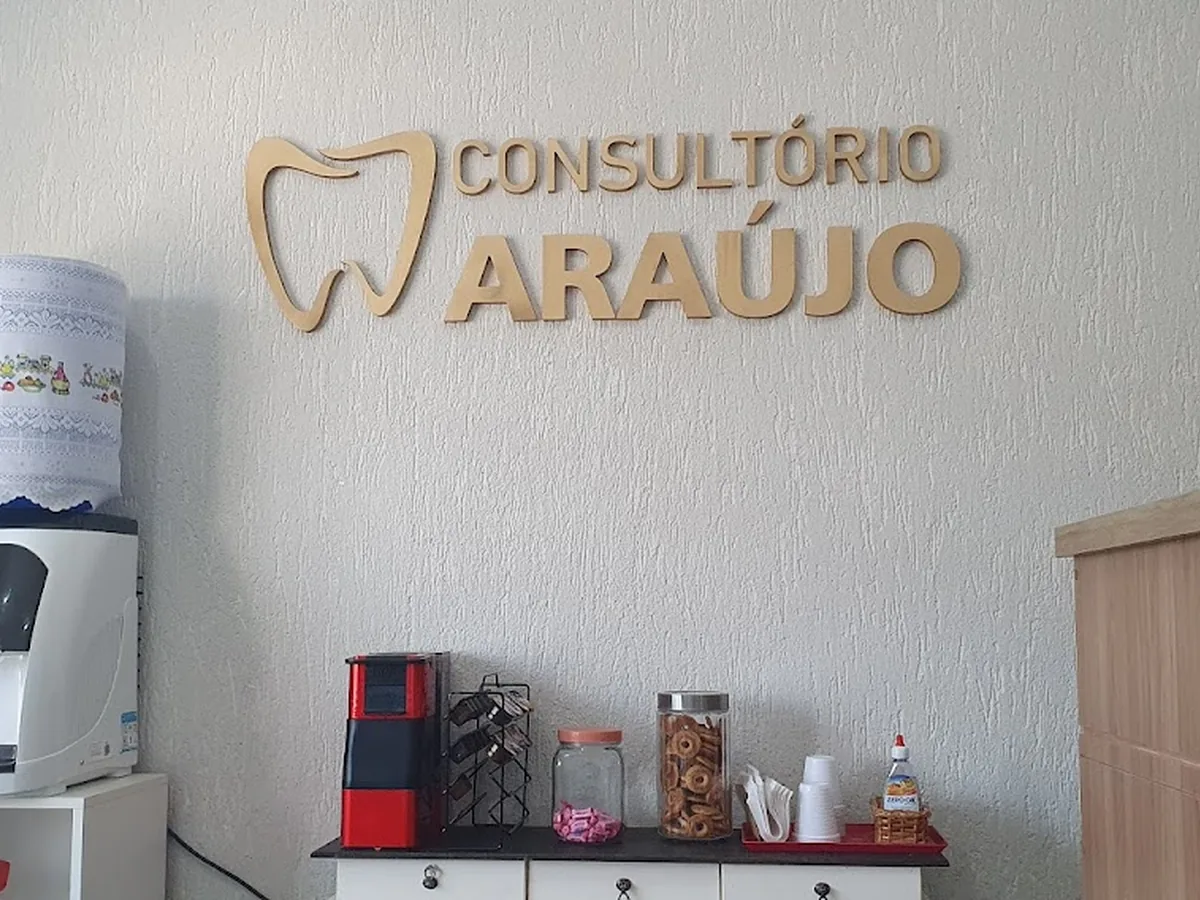 Dr. Anderson Araújo — dentista em Bosque dos Eucaliptos, São José dos Campos