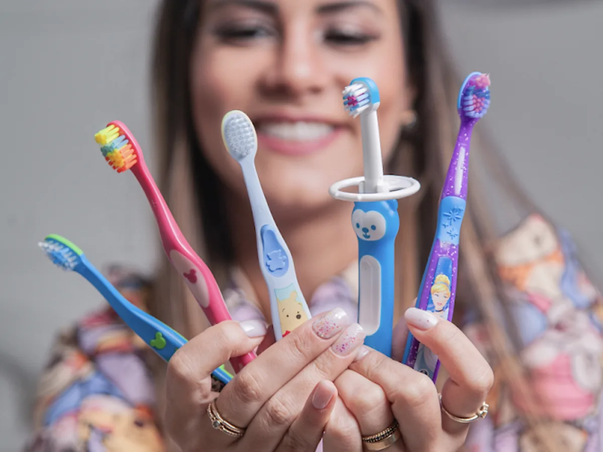 Dra Aline Lira — dentista em Jardim Satélite, São José dos Campos