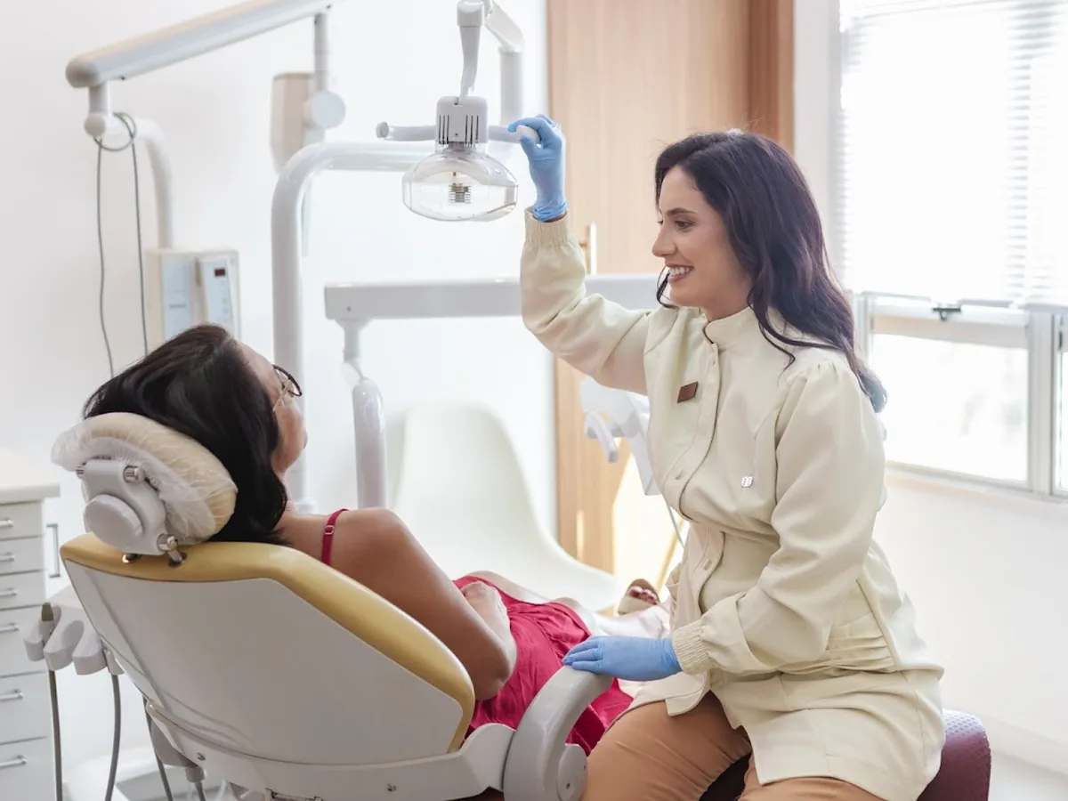 Dra. Beatriz Simões — dentista em Vila Guaianazes, São José dos Campos