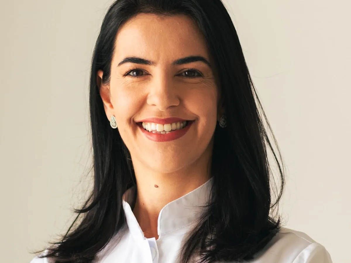 Dra Camilla Tibúrcio Machado Endodontista — dentista em Vila Icarai, São José dos Campos