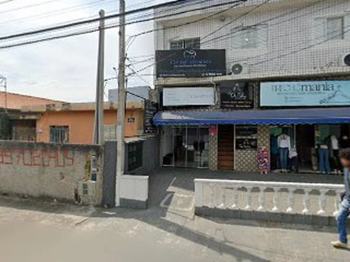 Dra Cintia Ribeiro Ricardo — dentista em Jardim Sao Vicente, São José dos Campos