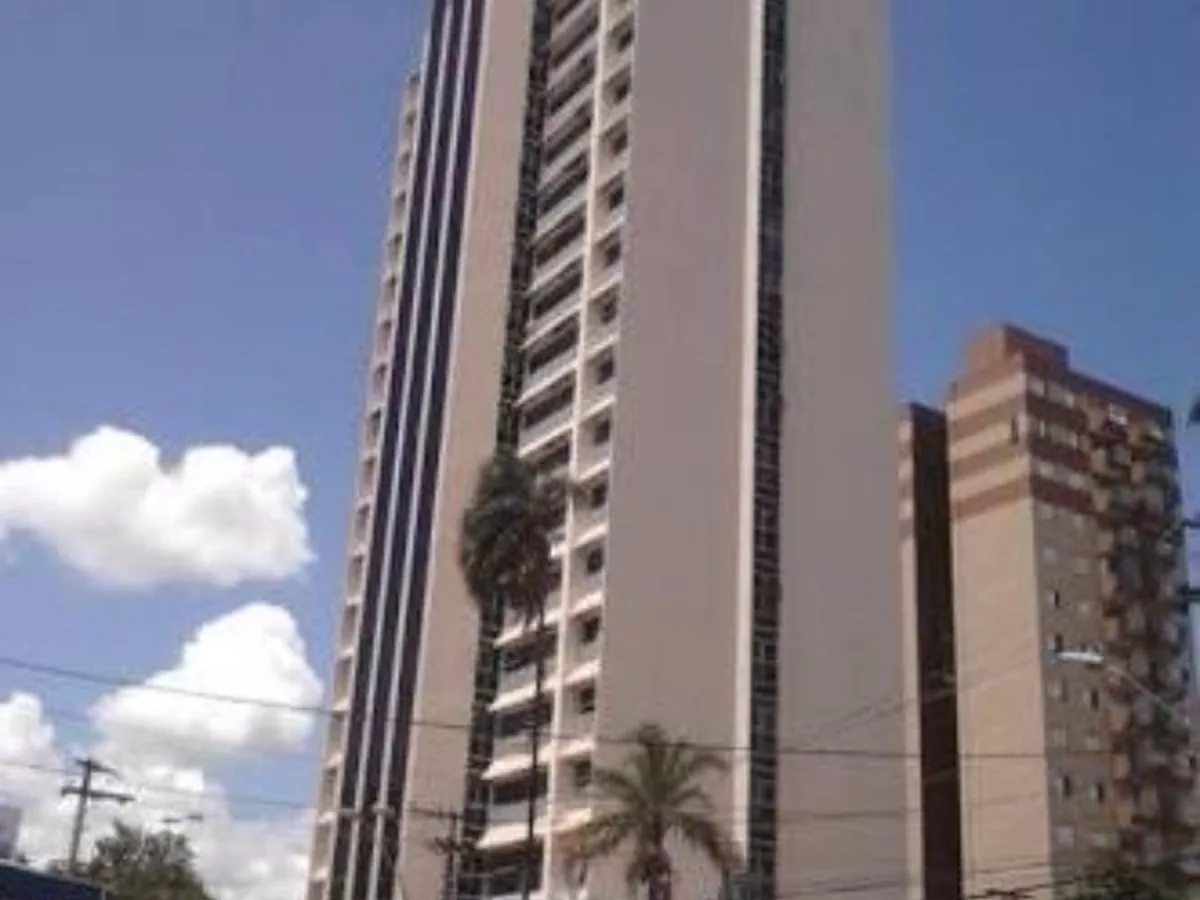 Dra. Kamila Zezilia — dentista em Centro, São José dos Campos