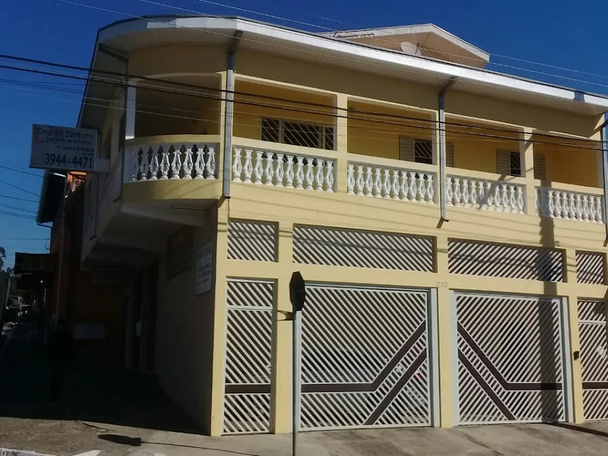 Dra. Karina J. M. Machado — dentista em Vila Rica, São José dos Campos