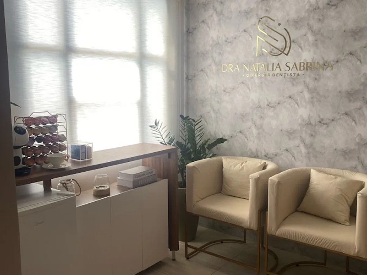 Dra. Natalia Sabrina — dentista em Jardim Satélite, São José dos Campos