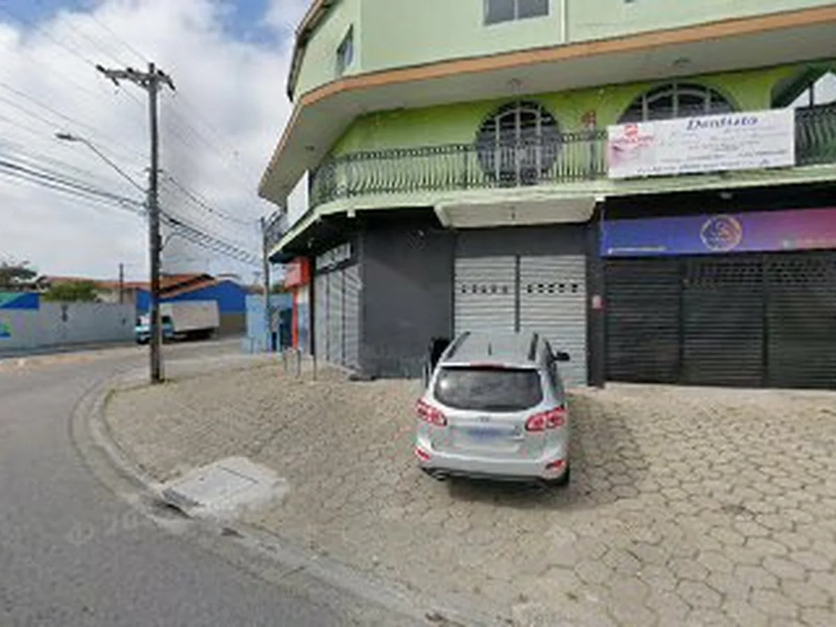 Dra. Tatiana Tavares de Lima — dentista em Jardim Itapua, São José dos Campos