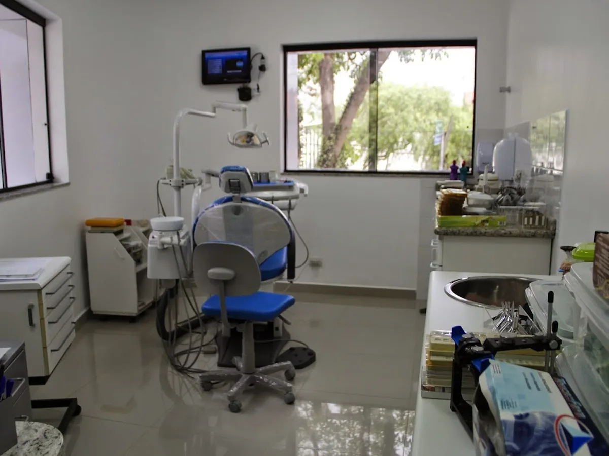 Instituto Odontológico Newton Roberto Ribeiro — dentista em Vila Ema, São José dos Campos