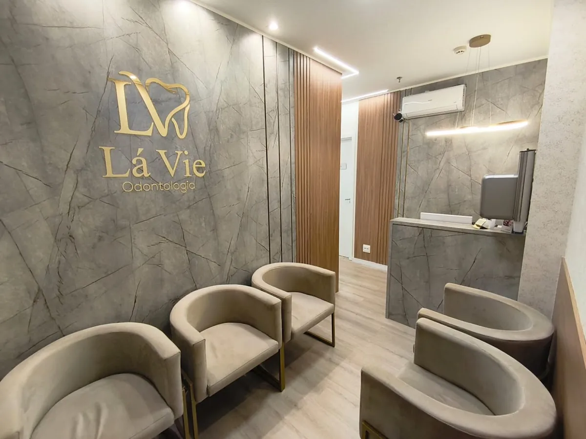 Lá Vie Odontologia — dentista em Jardim Sao Dimas, São José dos Campos
