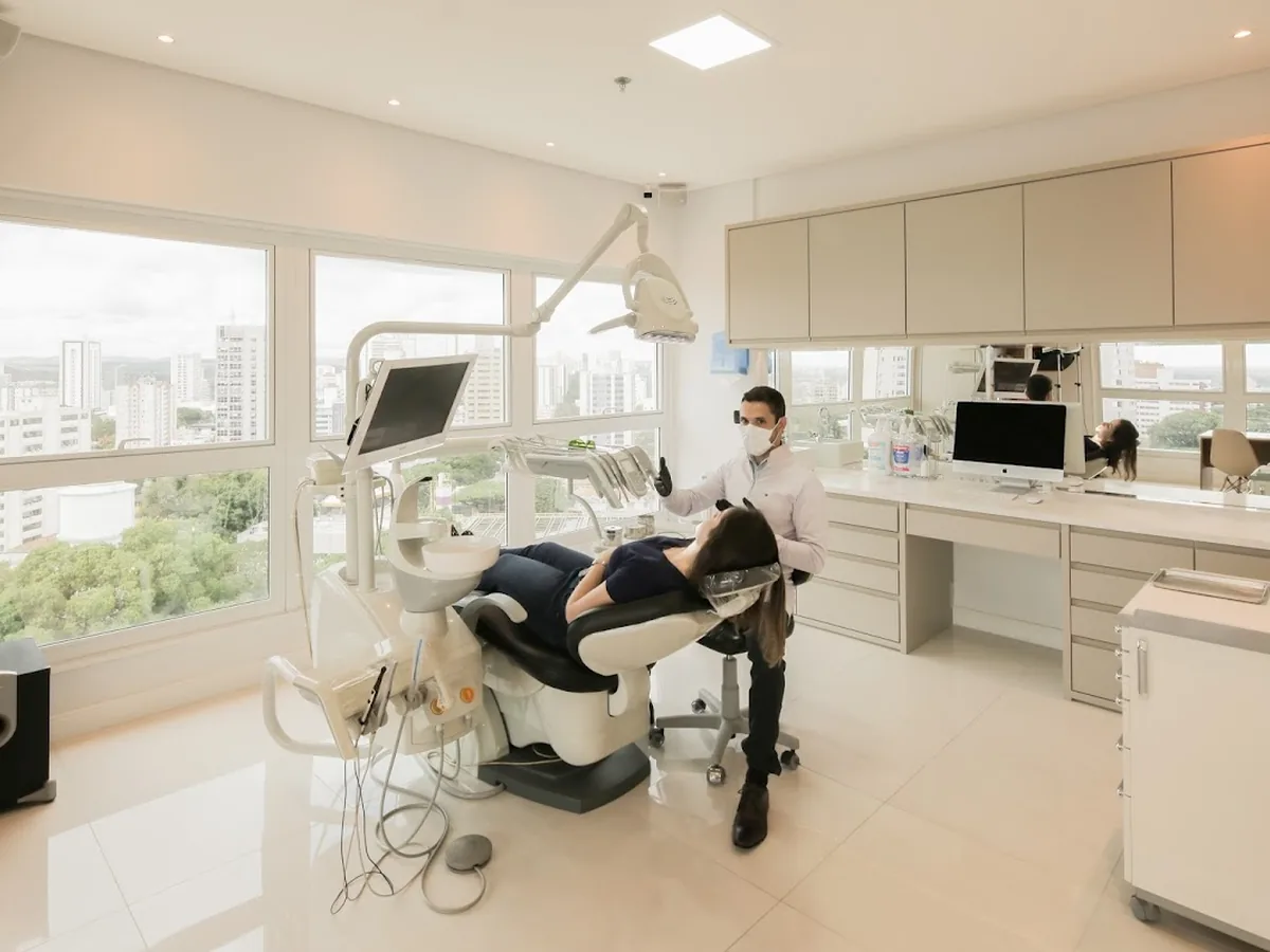 Nicodemo Odontologia Estética — dentista em Centro, São José dos Campos