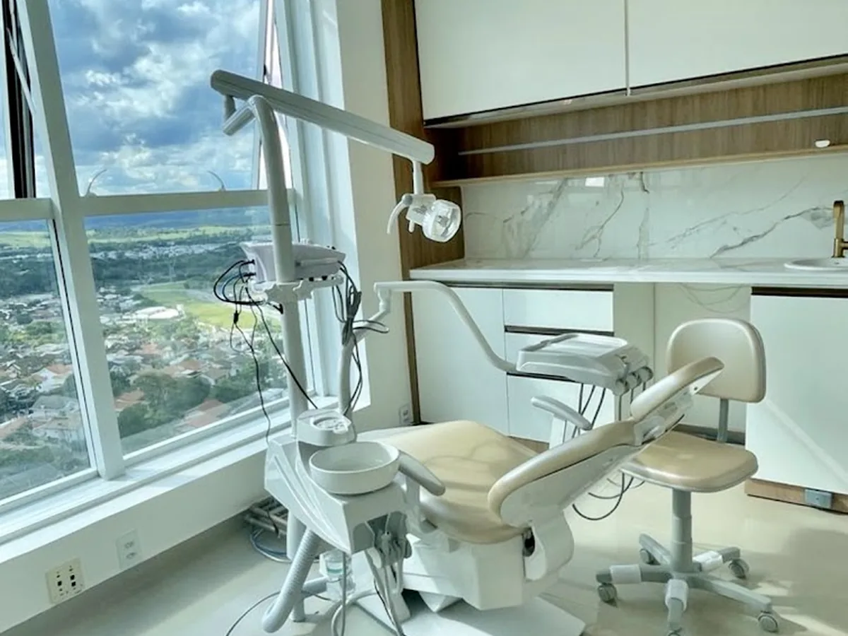 Odontologia Especializada Dra. Amanda — dentista em Jardim das Colinas, São José dos Campos