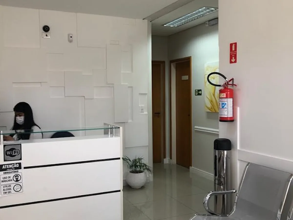 Odontologia Especializada Dra. Silvia Azevedo — dentista em Jardim Renata, São José dos Campos