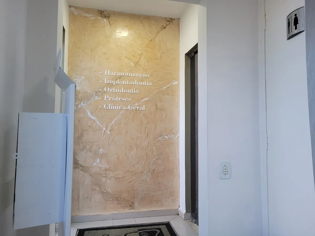 ORAL VITOR — dentista em Jardim Satélite, São José dos Campos