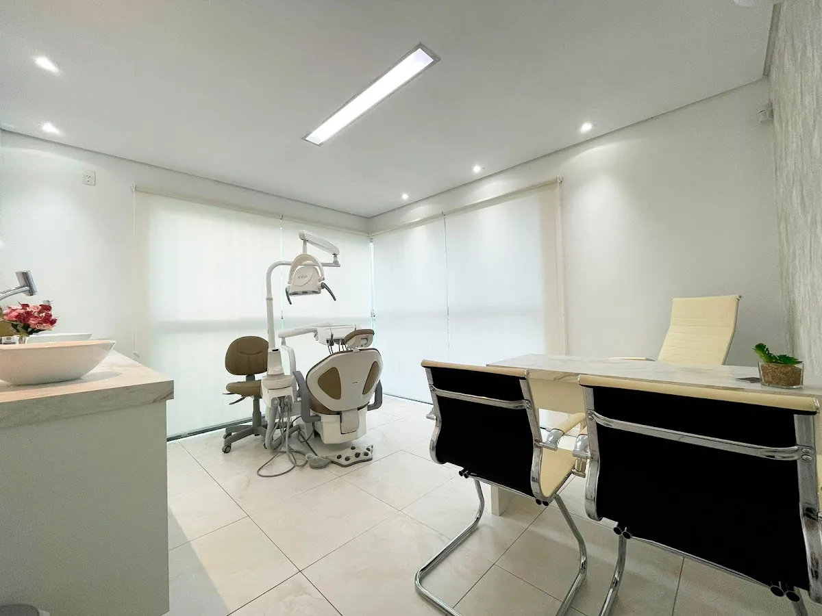 Roma Odontologia — dentista em Jardim Esplanada, São José dos Campos